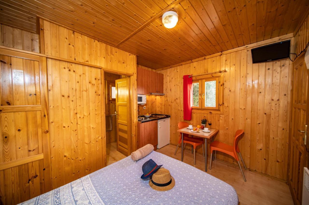 Vilanova de Prades Camping Bungalow Serra De Prades Resort מראה חיצוני תמונה