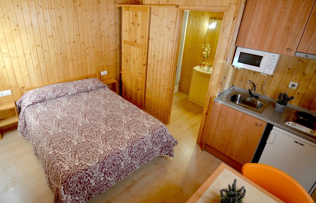 Vilanova de Prades Camping Bungalow Serra De Prades Resort מראה חיצוני תמונה
