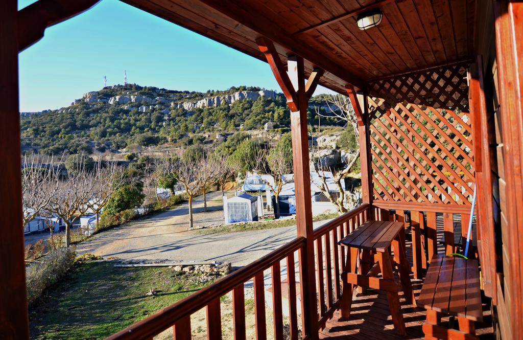 Vilanova de Prades Camping Bungalow Serra De Prades Resort מראה חיצוני תמונה